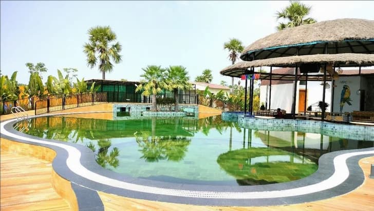 V Hotels and Resorts