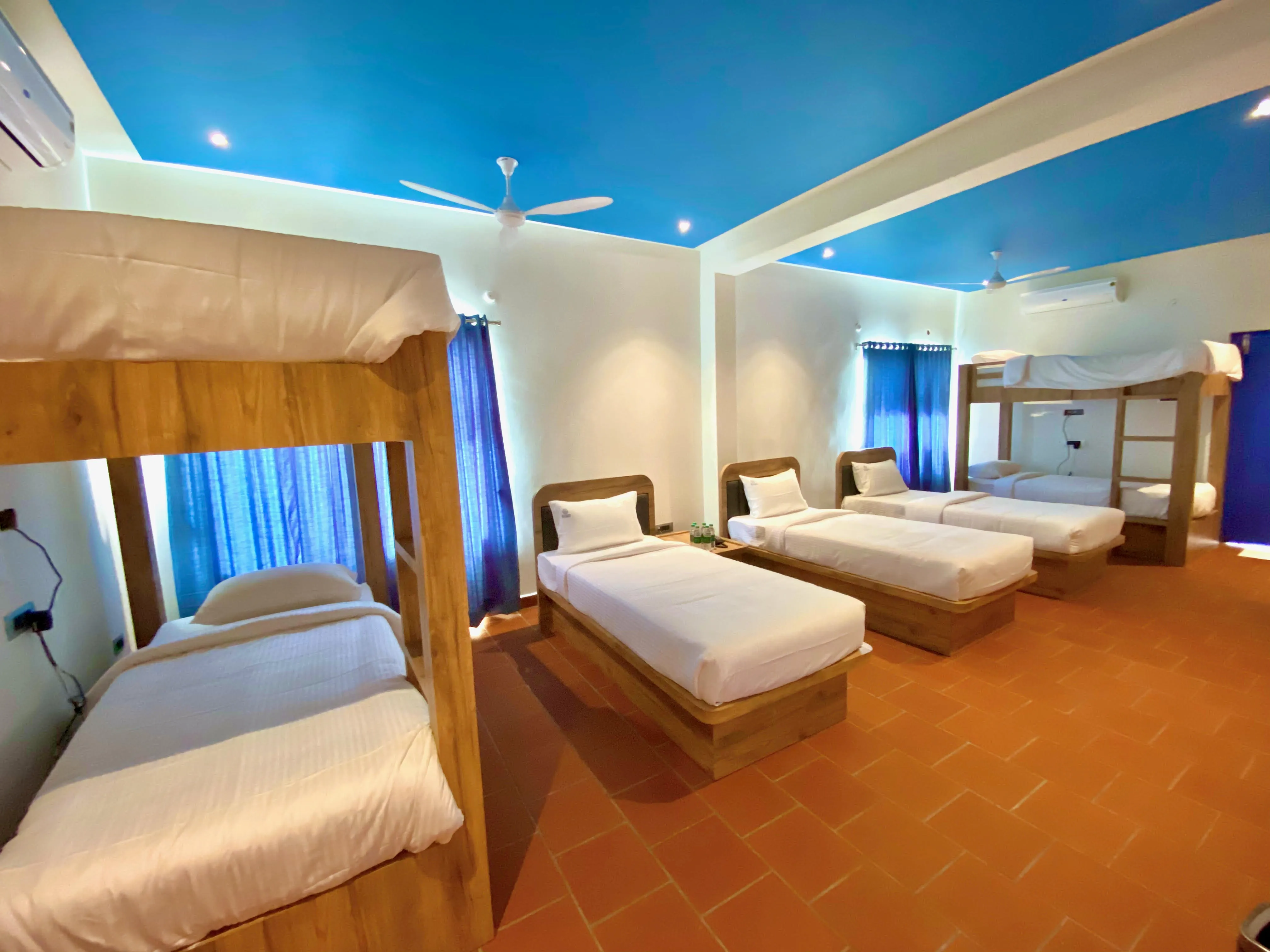 Family Suite Room in Riviera Beach Resorts
