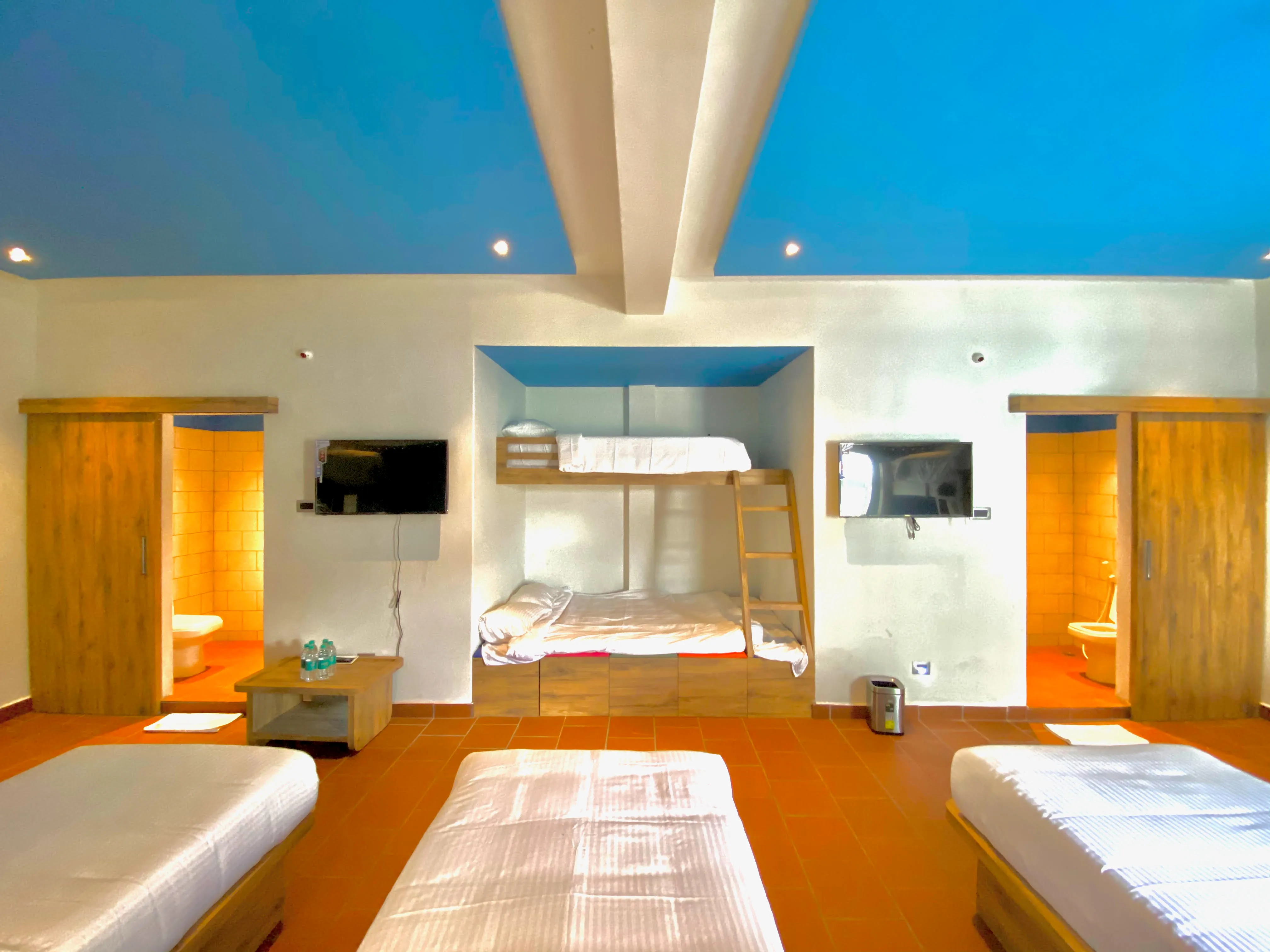 Family Suite Room in Riviera Beach Resorts