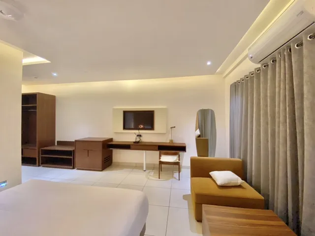 Courtyard Rooms in Riviera Beach Resorts